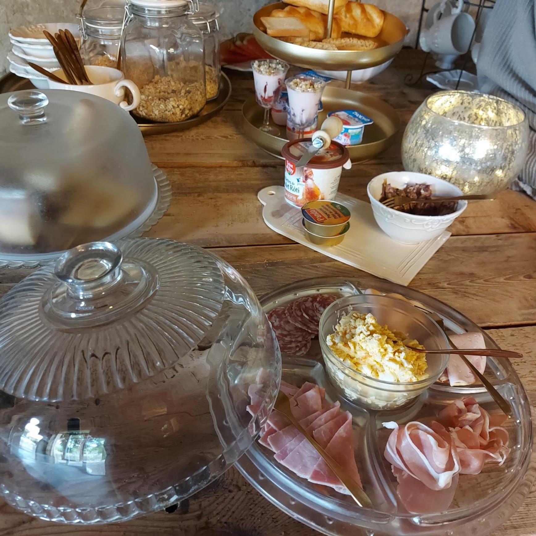 Les Trois L Bed & Breakfast Gindou Екстериор снимка