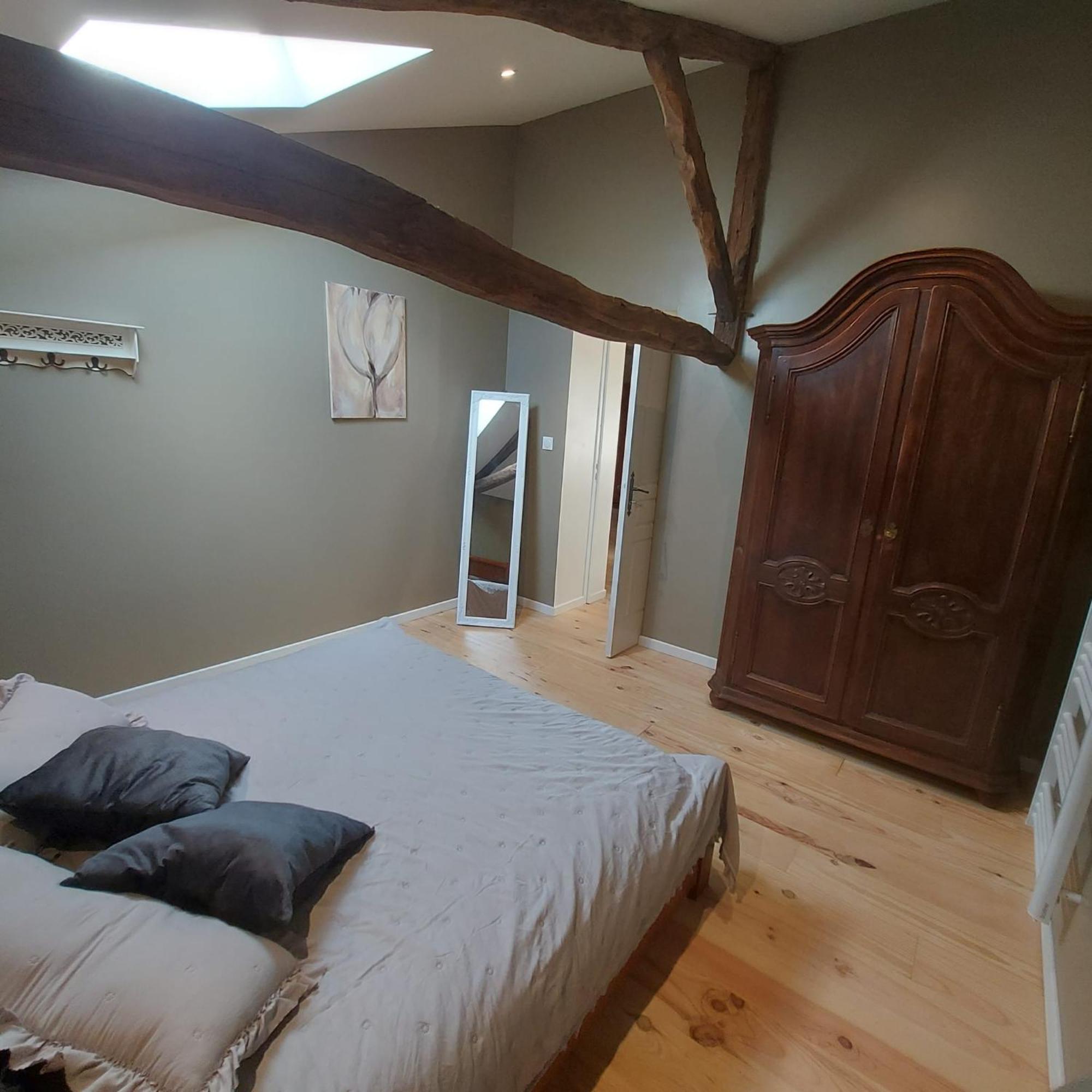Les Trois L Bed & Breakfast Gindou Екстериор снимка